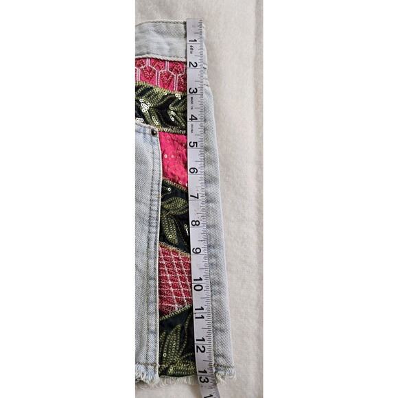 Desigual Pink Black Embroidered Design Jean‎ Shorts Women's Sz 4 Boho Hippie NWT - Picture 7 of 9